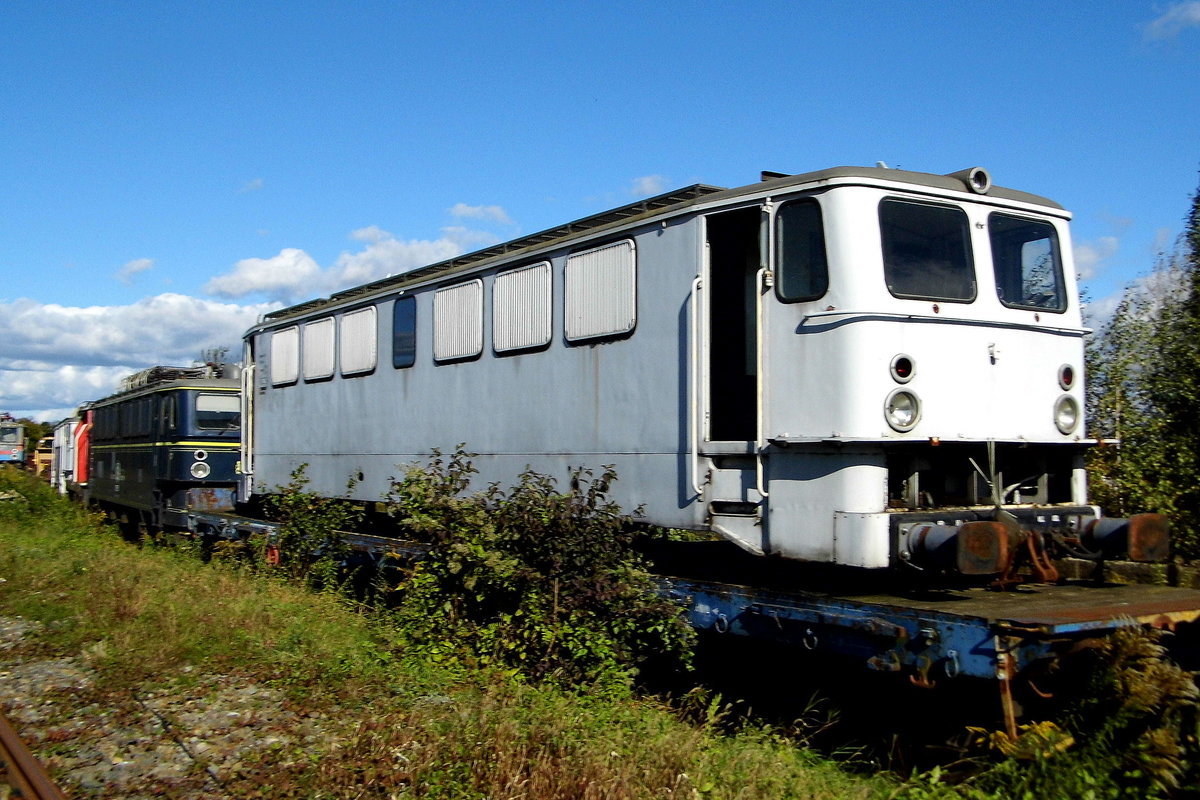 Am 08.10.2017  Herbstfest im Historischen Lokschuppen Wittenberge   die  142 134-6  von der EGP .