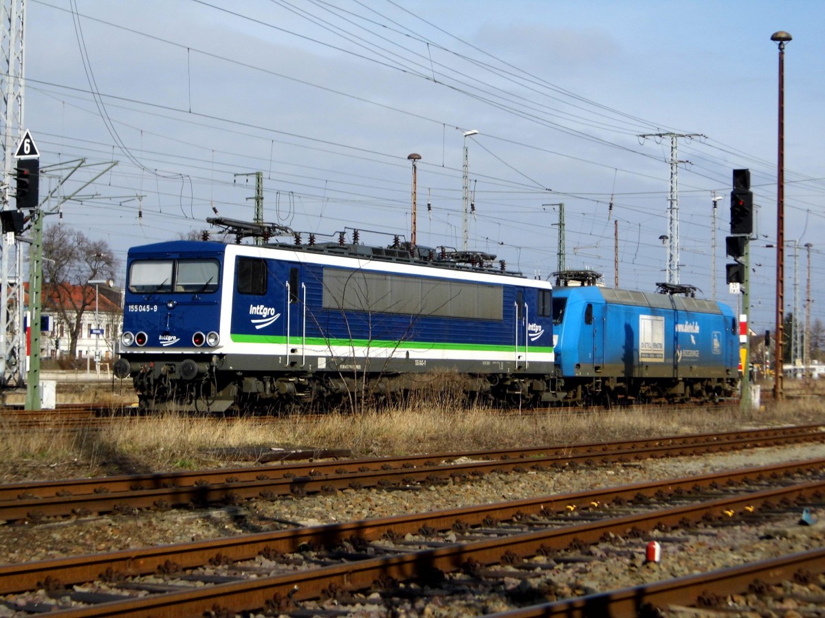 Am 14.03.2016 waren die 145 030-7 von der Press und die 155 045-9 von der IntEgro (Press) in Stendal abgestellt .