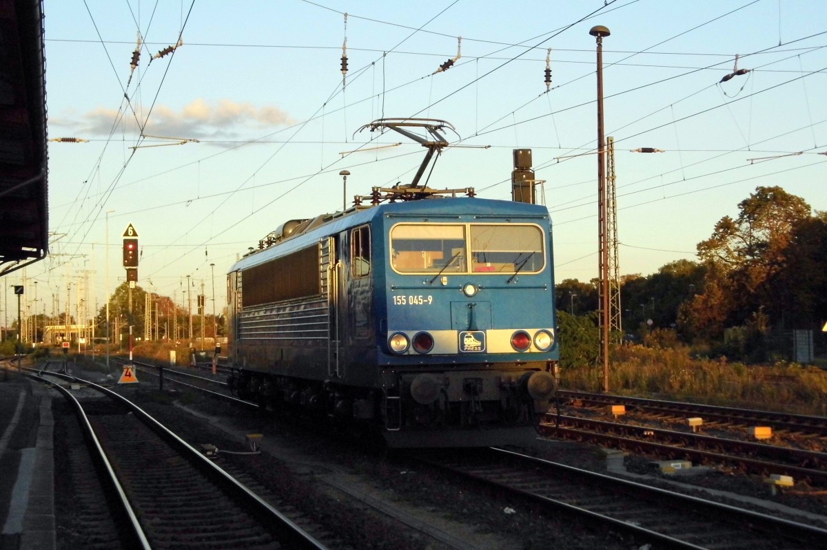 Am 27.09.2015 stand  die 155 045-9   von der Press in Stendal .