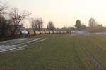 Nachschuss auf IGE 216 224 und 745 701 ziehen den LovoChemie Zug DGS 45394 aus Lovosice nach Herbertingen überquert das Fichtenaab Viadukt bei Seußen in Richtung Marktredwitz.